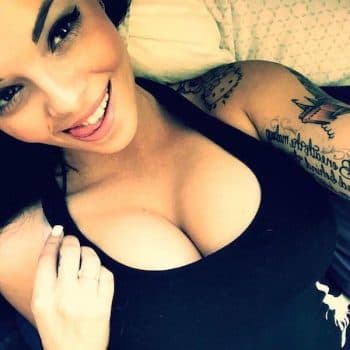 Lia - Rencontre célibataire à Areuse Profil de Lia, 18 ans, Rencontre célibataire à Areuse (Neuchâtel)