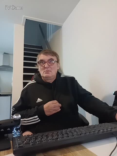 Profil de Alexander, 24 ans, Rencontre célibataire à Broglio (Tessin)