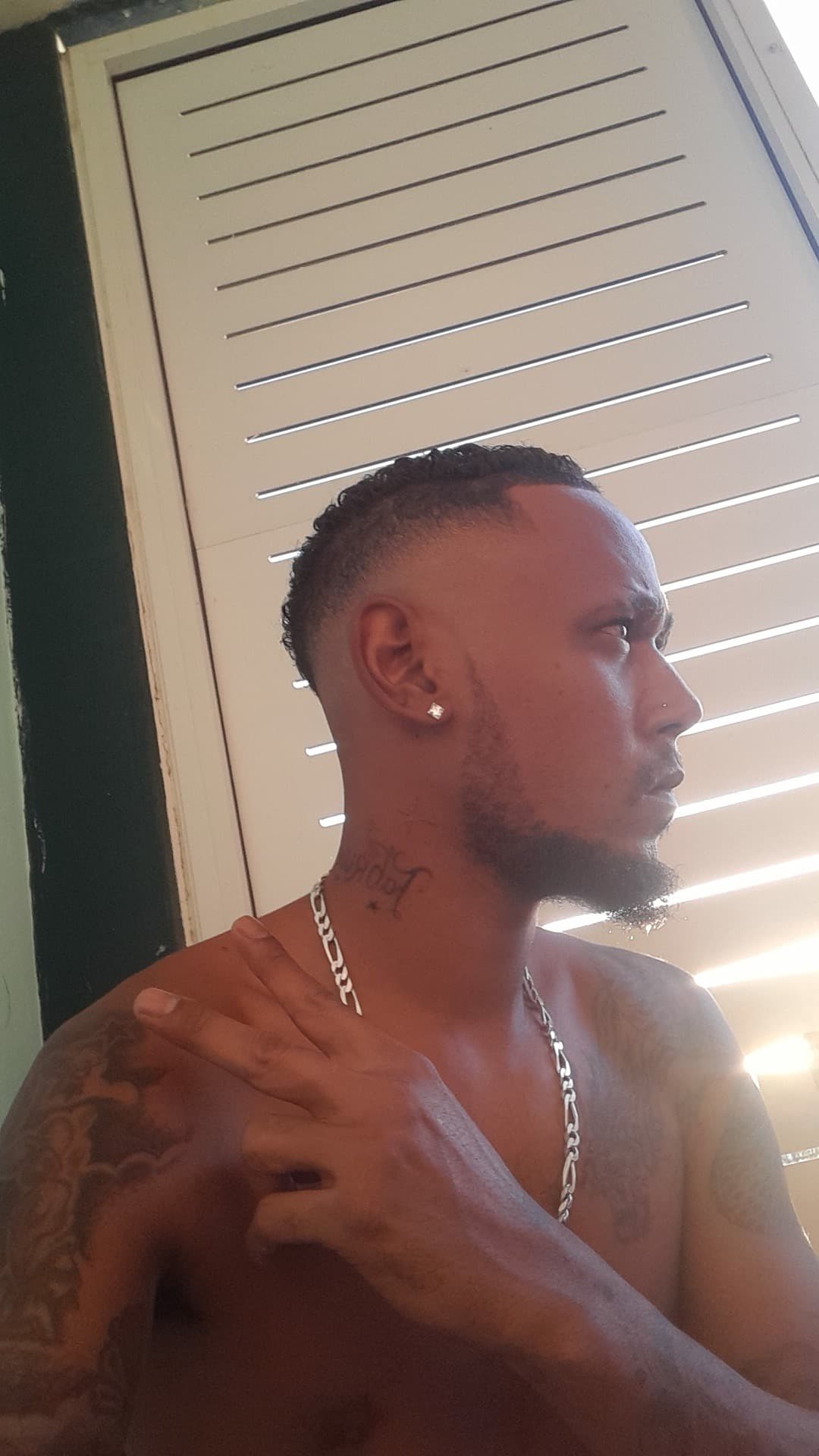 Profil de Taïs, 34 ans, Rencontre célibataire à Vernate (Tessin)