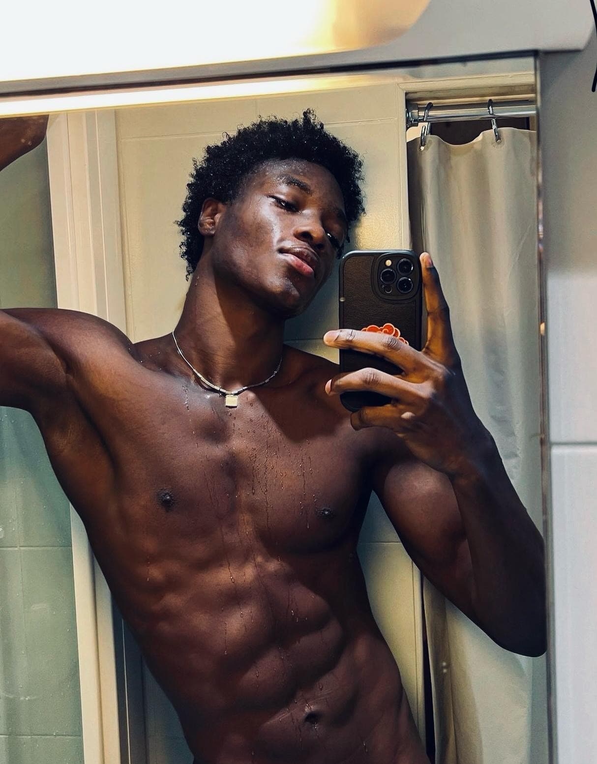 Profil de Ivan, 22 ans, Rencontre célibataire à Caslano (Tessin)