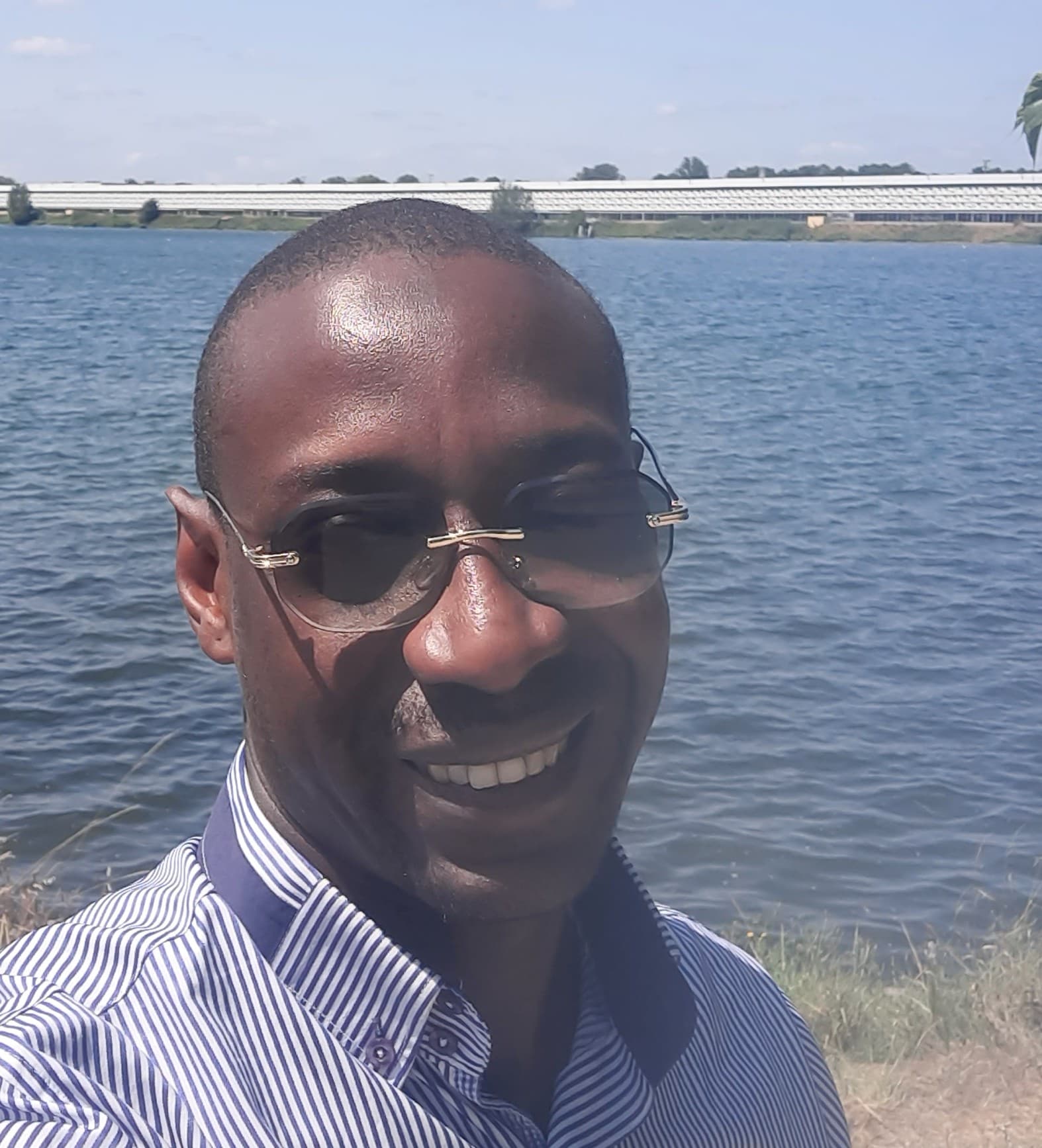 Profil de Yuri, 33 ans, Rencontre célibataire à Campo (Blenio) (Tessin)