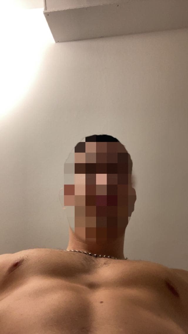 Profil de Solann, 20 ans, Rencontre célibataire à Menzonio (Tessin)
