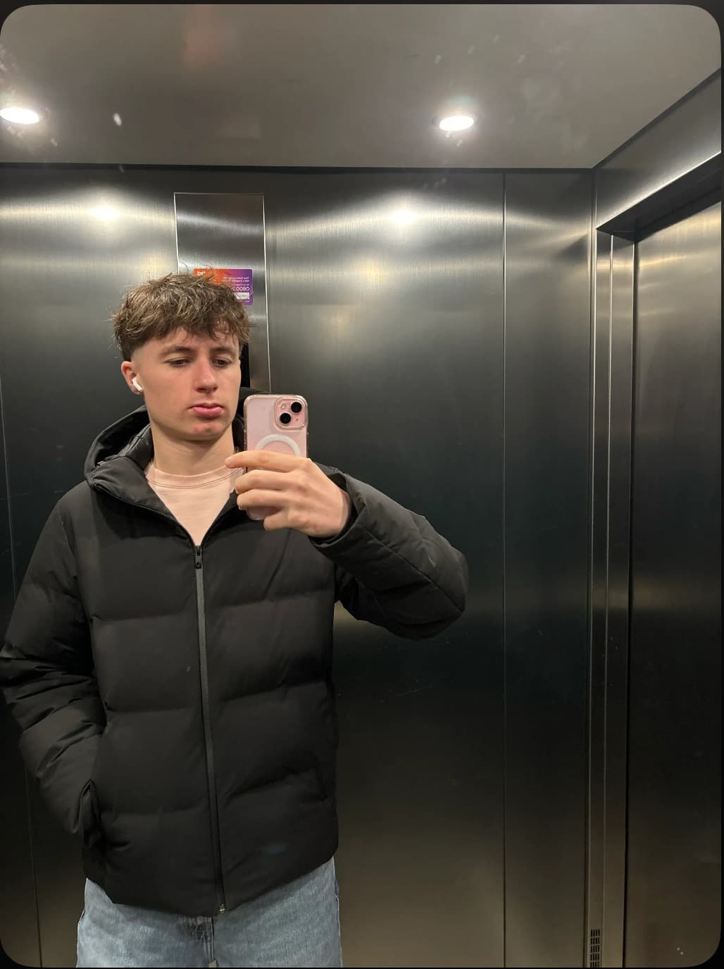 Profil de Kenzi, 18 ans, Rencontre célibataire à Misery (Fribourg)