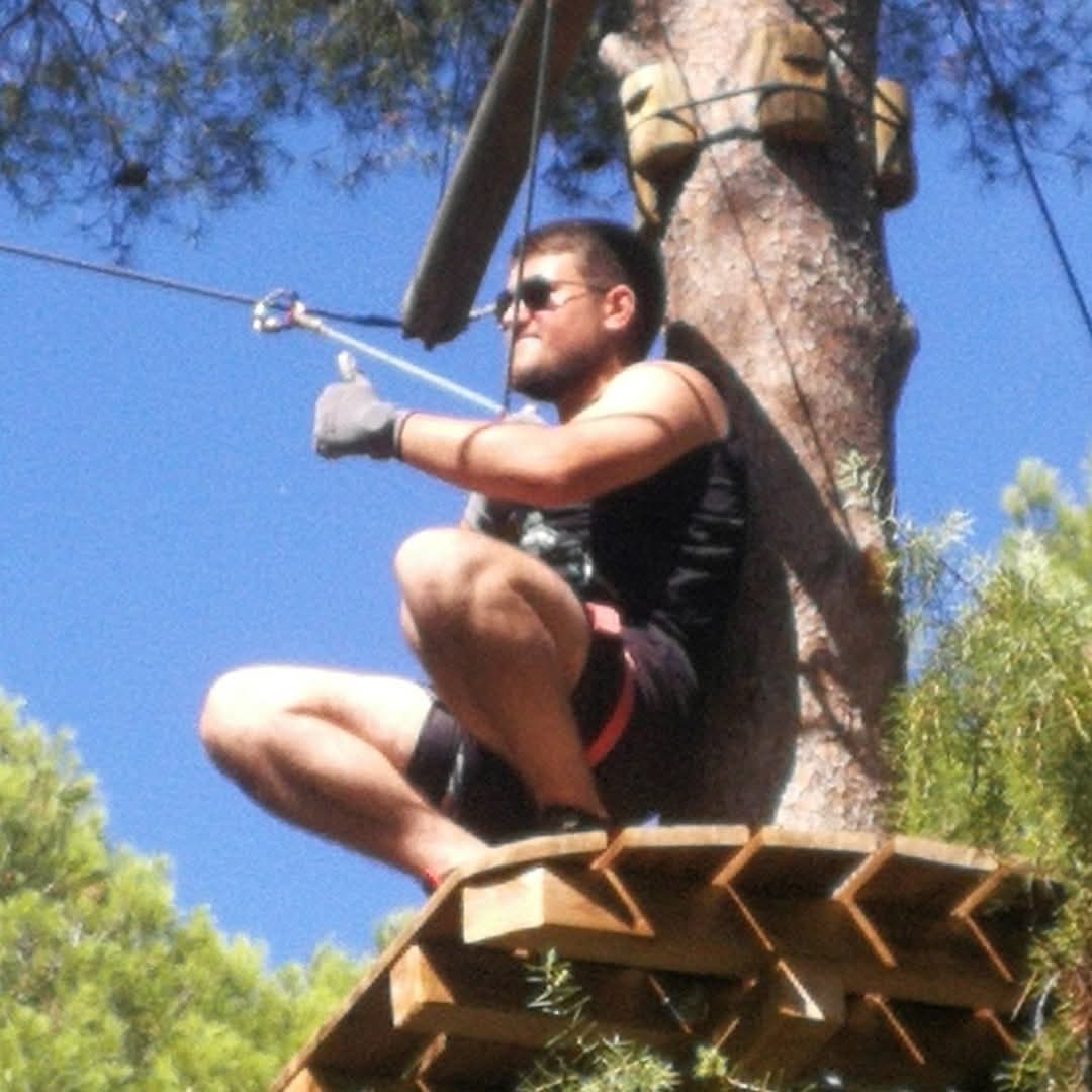 Profil de Adam, 44 ans, Rencontre célibataire à Auressio (Tessin)