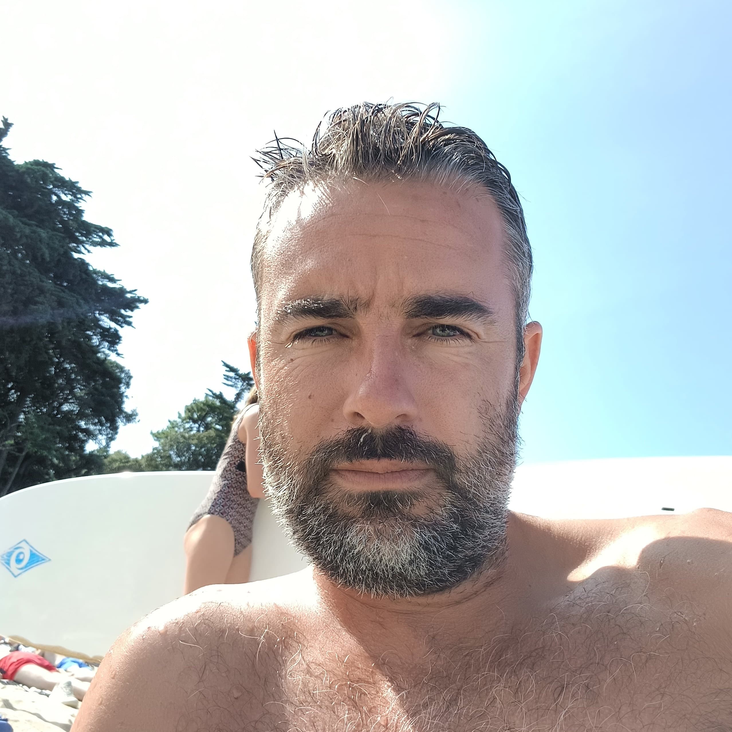 Profil de Kevin, 45 ans, Rencontre célibataire à Sevgein (Grisons)