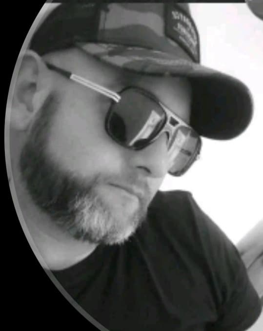 Profil de Mahmoud, 21 ans, Rencontre célibataire à Chézard-St-Martin (Neuchâtel)