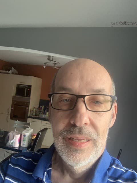 Profil de Juliann, 40 ans, Rencontre célibataire à Thal (Saint-Gall)