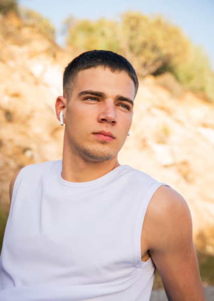 Profil de Vianney, 18 ans, Rencontre célibataire à Capolago (Tessin)