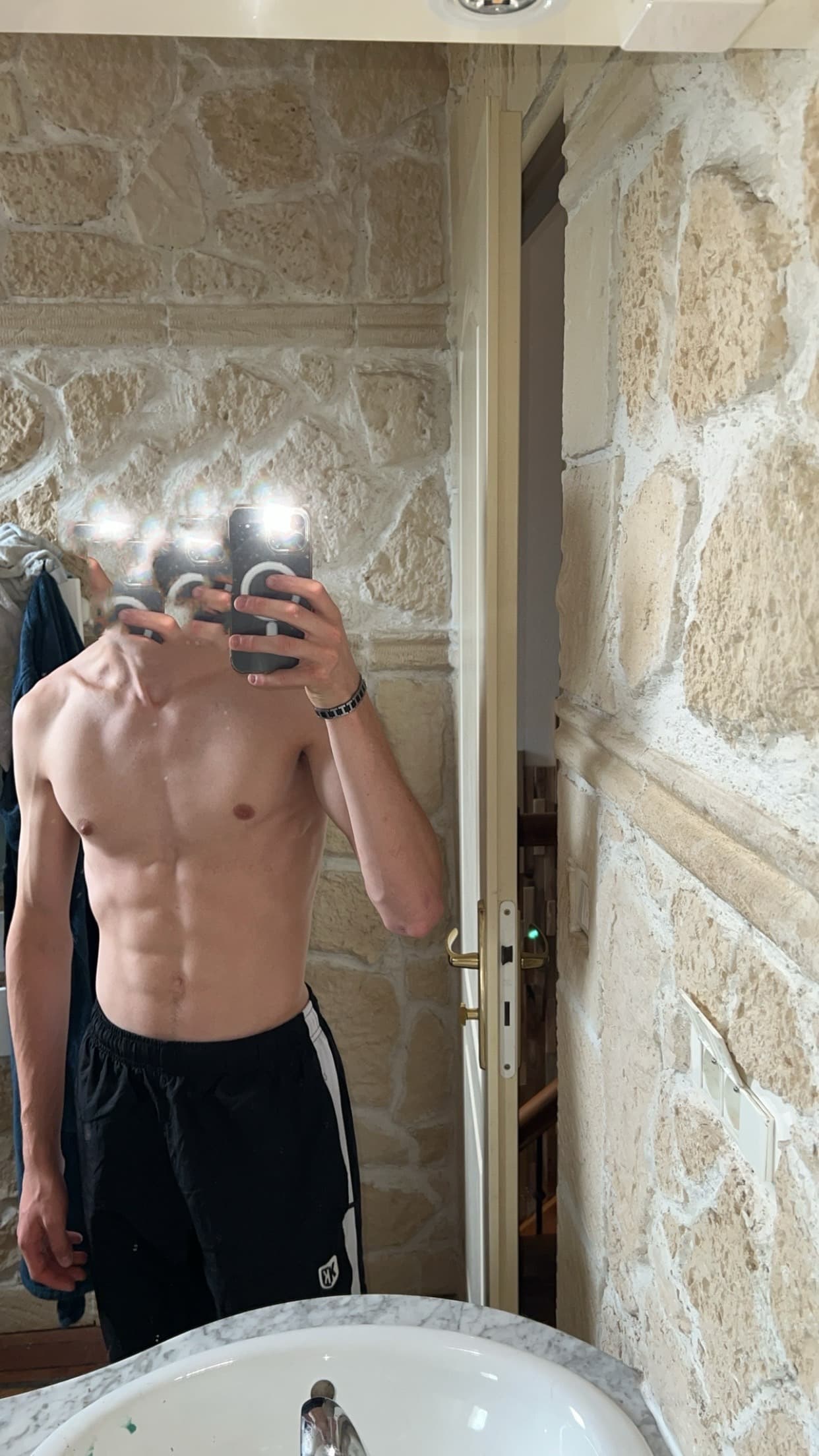 Profil de Valentino, 22 ans, Rencontre célibataire à Oberdorf NW (Nidwald)