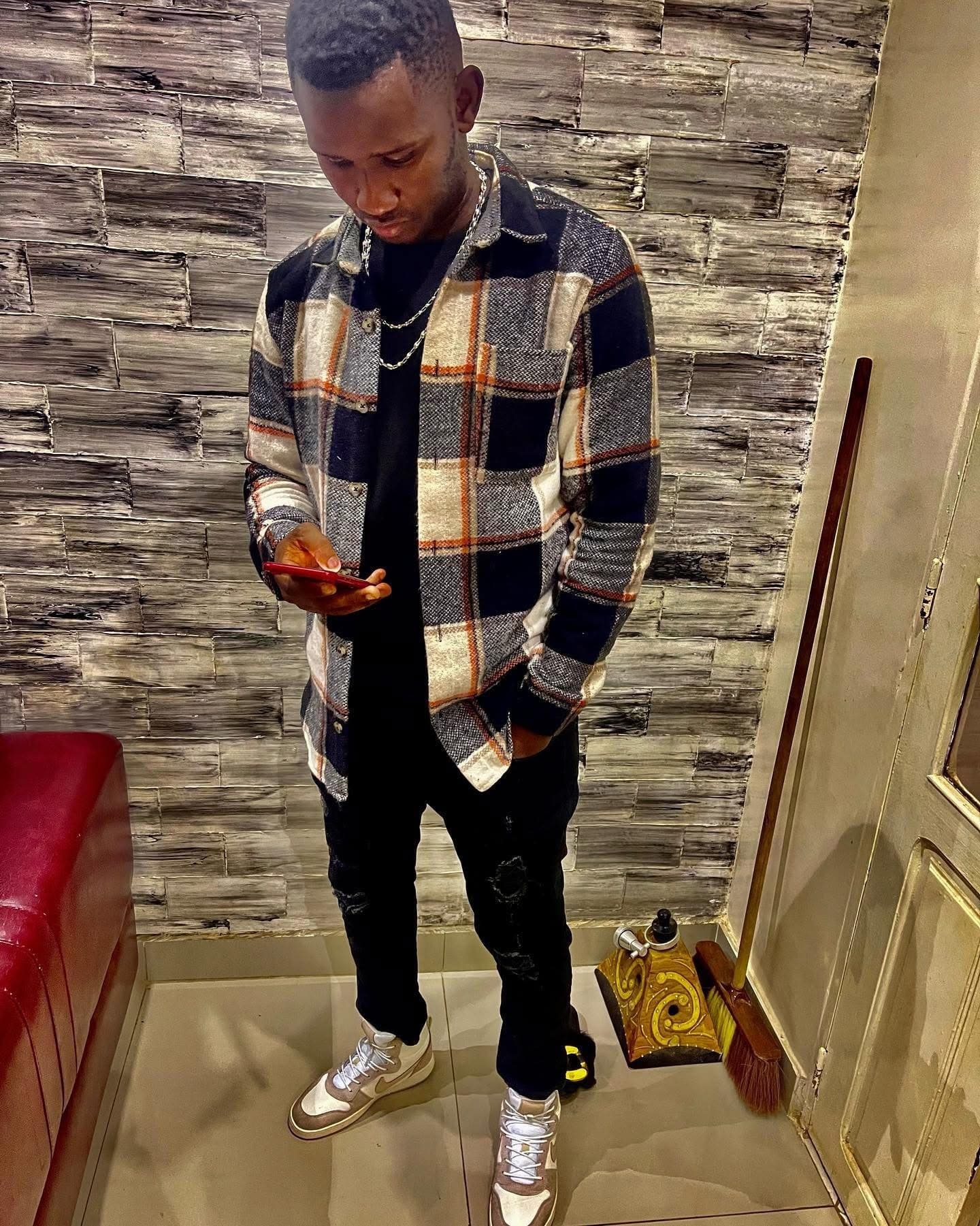 Profil de Arthus, 52 ans, Rencontre célibataire à Thielle (Neuchâtel)