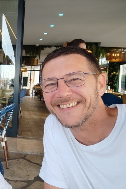 Profil de Liham, 22 ans, Rencontre célibataire à Faido (Tessin)