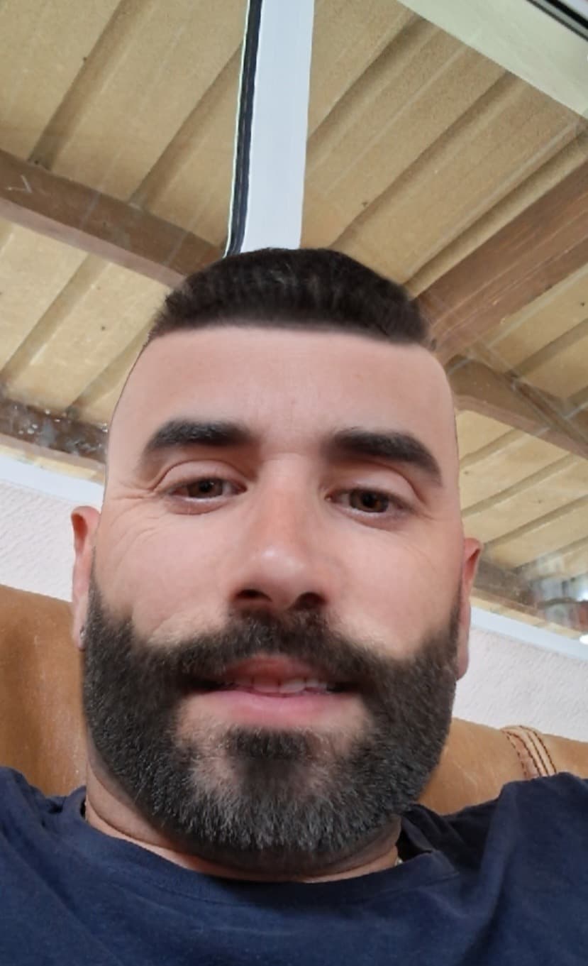 Profil de Kayden, 40 ans, Rencontre célibataire à Aran (Vaud)