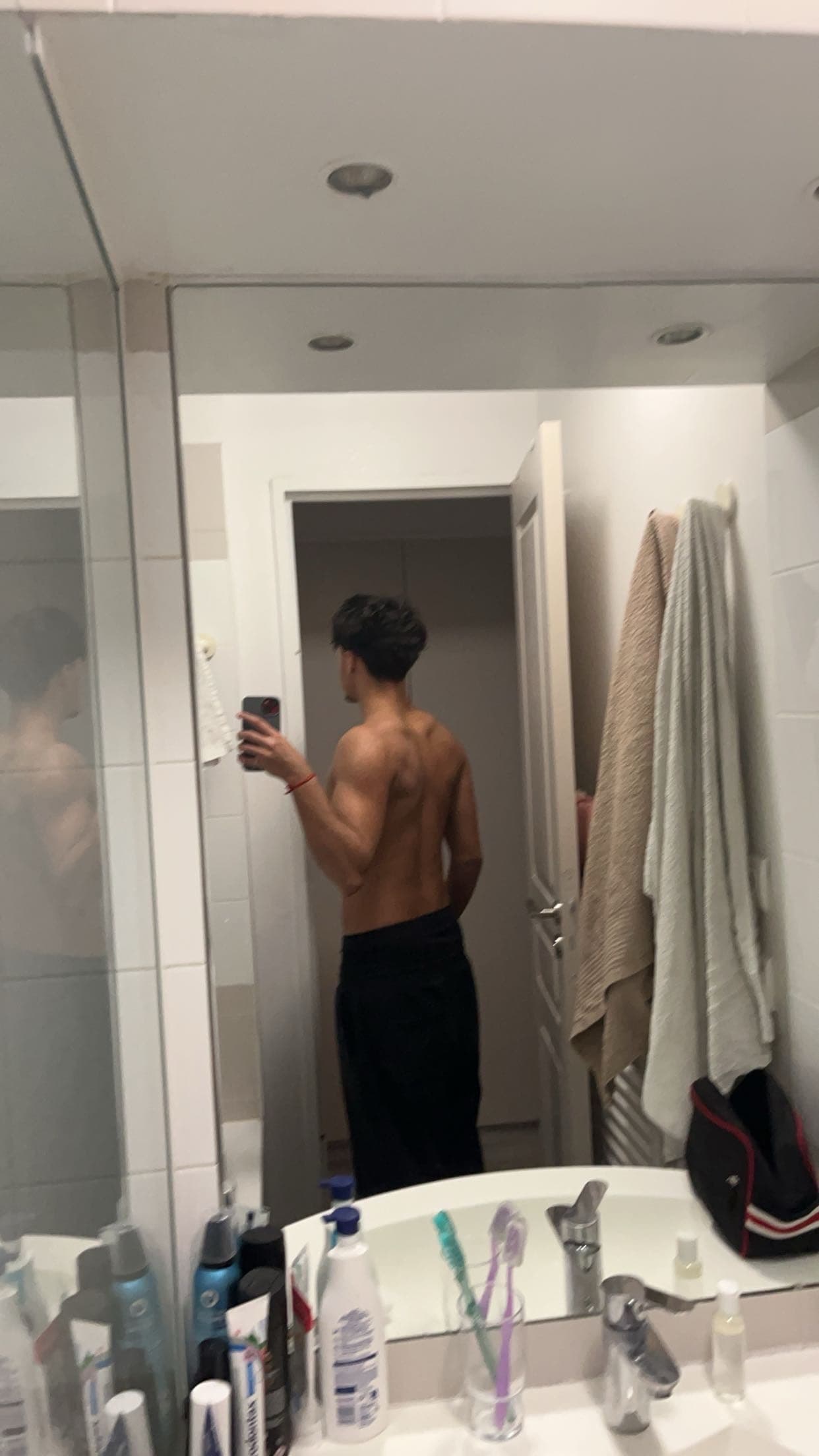 Tommy - Rencontre célibataire à Le Cerneux-Péquignot Profil de Tommy, 45 ans, Rencontre célibataire à Le Cerneux-Péquignot (Neuchâtel)